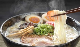 日本拉面店爆料案例最新,独家爆料背后的行业真相